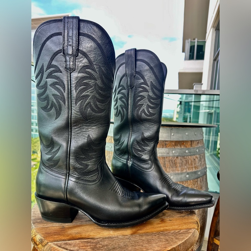 Tecovas Anne Cowboy Leather Boots. Size 7.5 but fits like an 8.